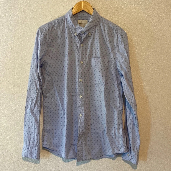 American eagle size medium button up - Picture 1 of 4